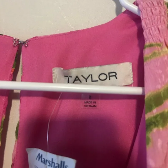 Floral Pink formal Dress - Picture 5 of 9